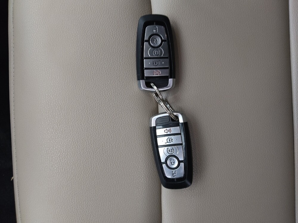 2020 Ford Explorer in Springfield, MO 65807 - 18136295 32