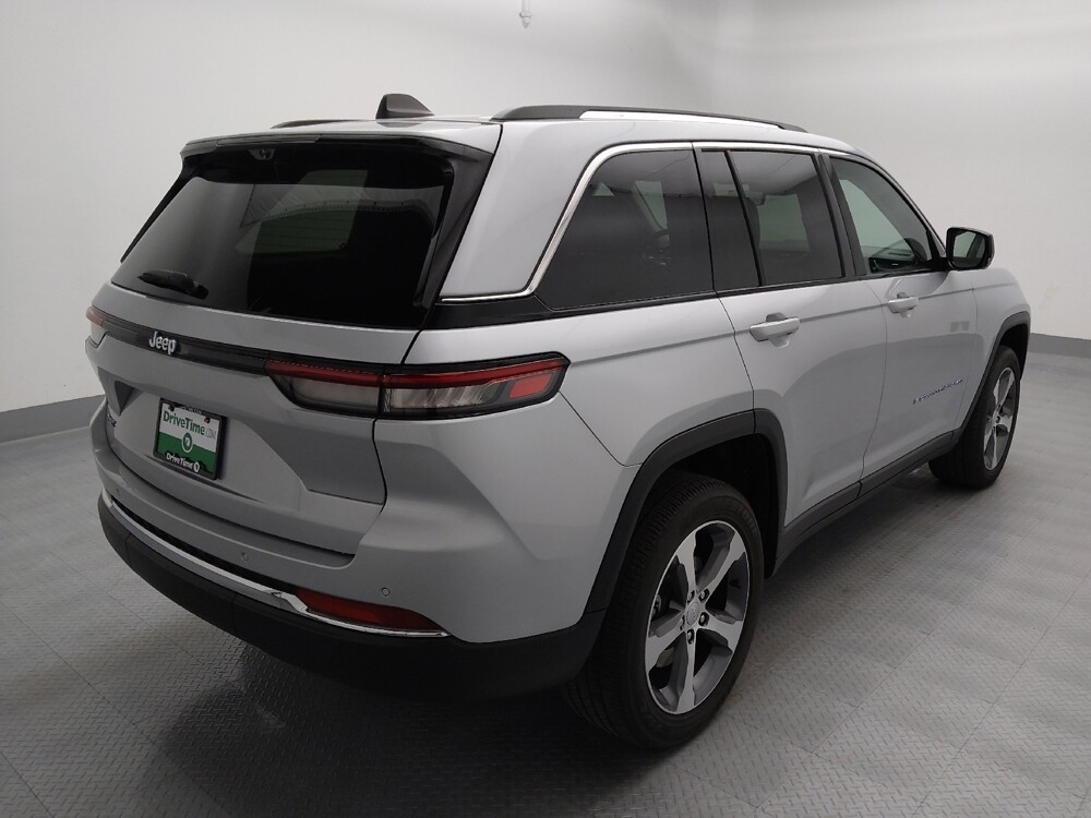 2023 Jeep Grand Cherokee in Gladstone, MO 64118 - 18136298 9