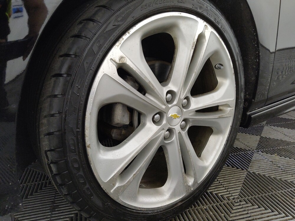 2017 Chevrolet Cruze in Midlothian, IL 60445 - 18136299 31