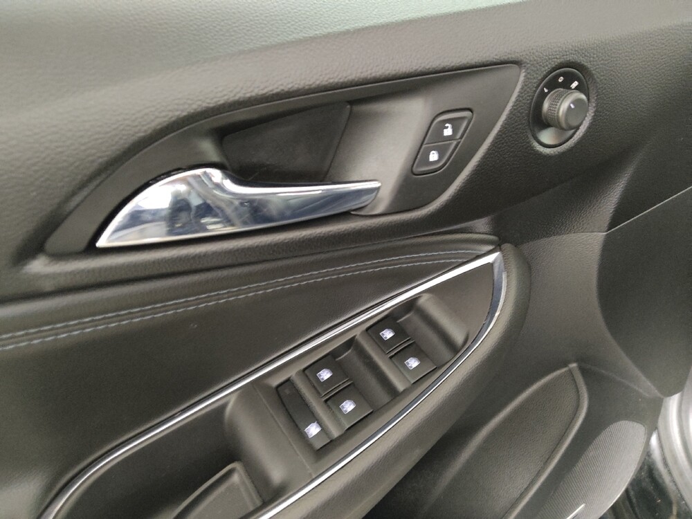 2017 Chevrolet Cruze in Midlothian, IL 60445 - 18136299 27