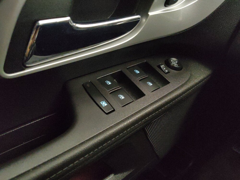 2017 Chevrolet Equinox in Des Moines, IA 50310 - 18136304 27