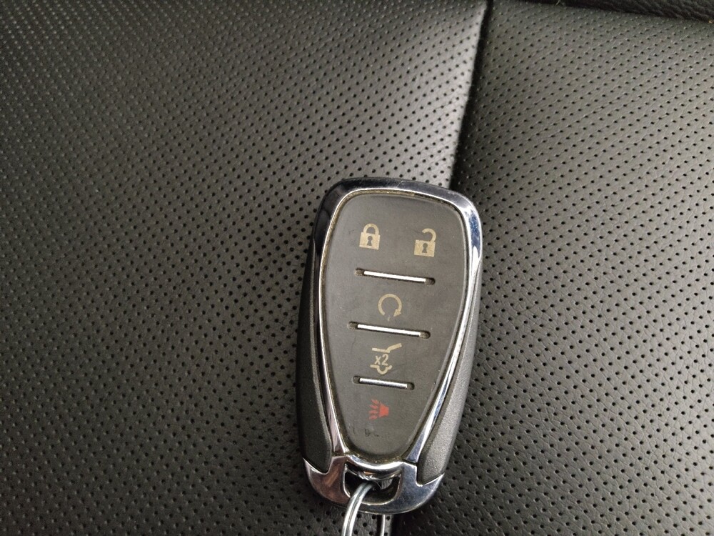 2018 Chevrolet Equinox in Des Moines, IA 50310 - 18136305 32