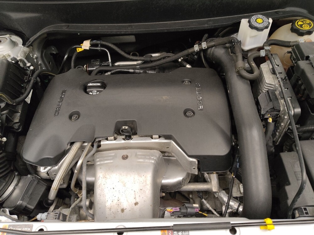 2018 Chevrolet Equinox in Des Moines, IA 50310 - 18136305 30