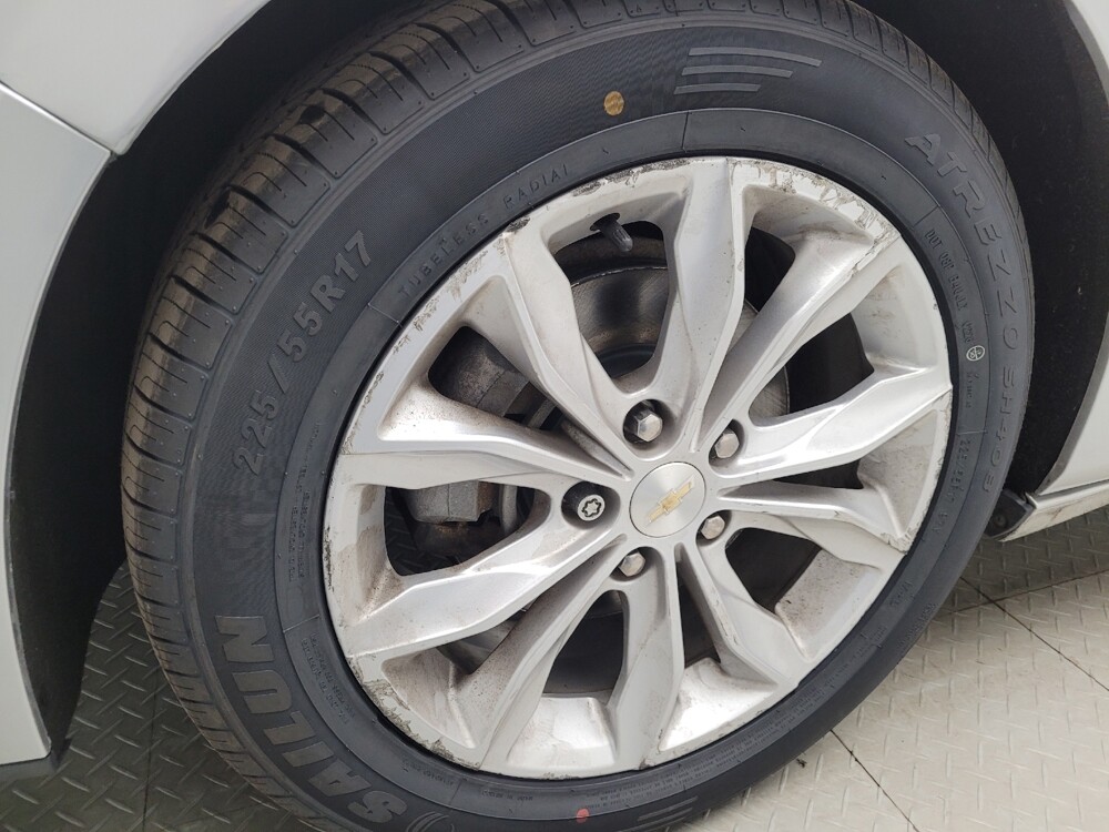 2019 Chevrolet Malibu in Taylor, MI 48180 - 18136307 31