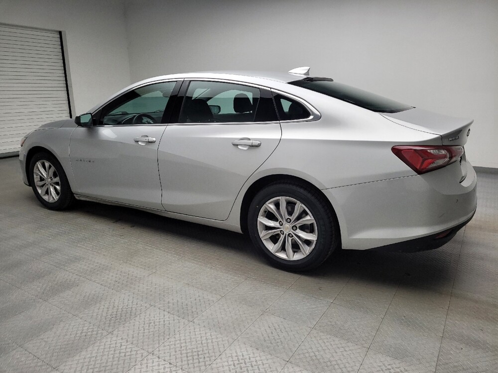 2019 Chevrolet Malibu in Taylor, MI 48180 - 18136307 3