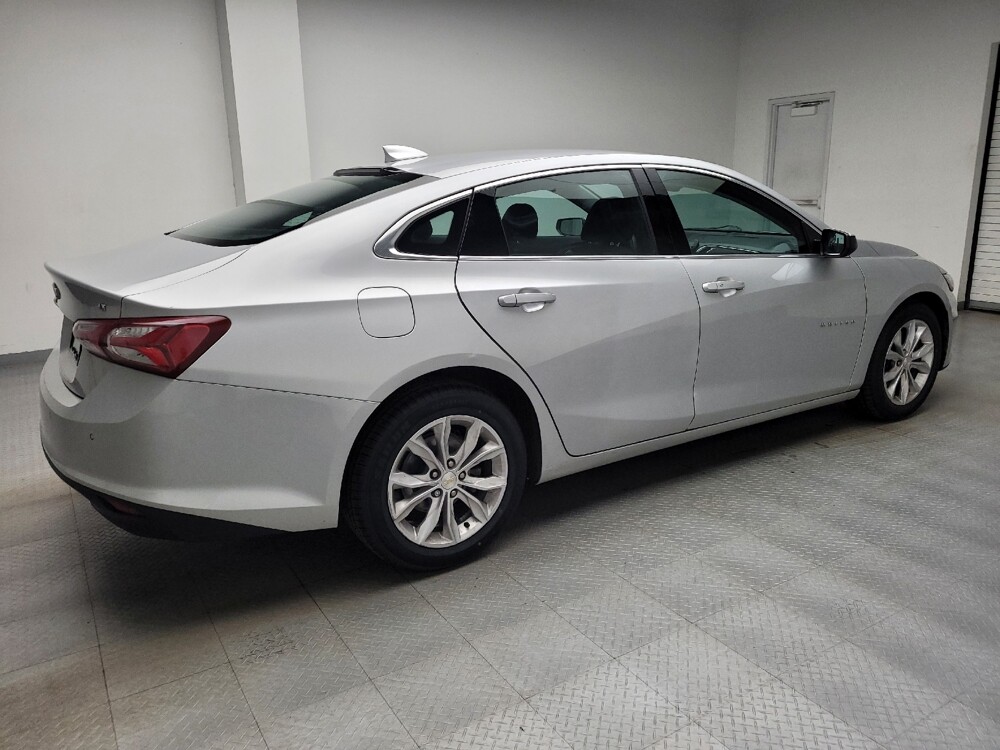 2019 Chevrolet Malibu in Taylor, MI 48180 - 18136307 10