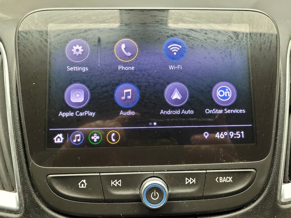 2019 Chevrolet Malibu in Taylor, MI 48180 - 18136307 25