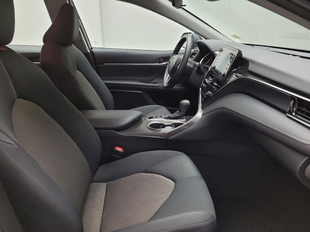 2022 Toyota Camry in Taylor, MI 48180 - 18136309 21