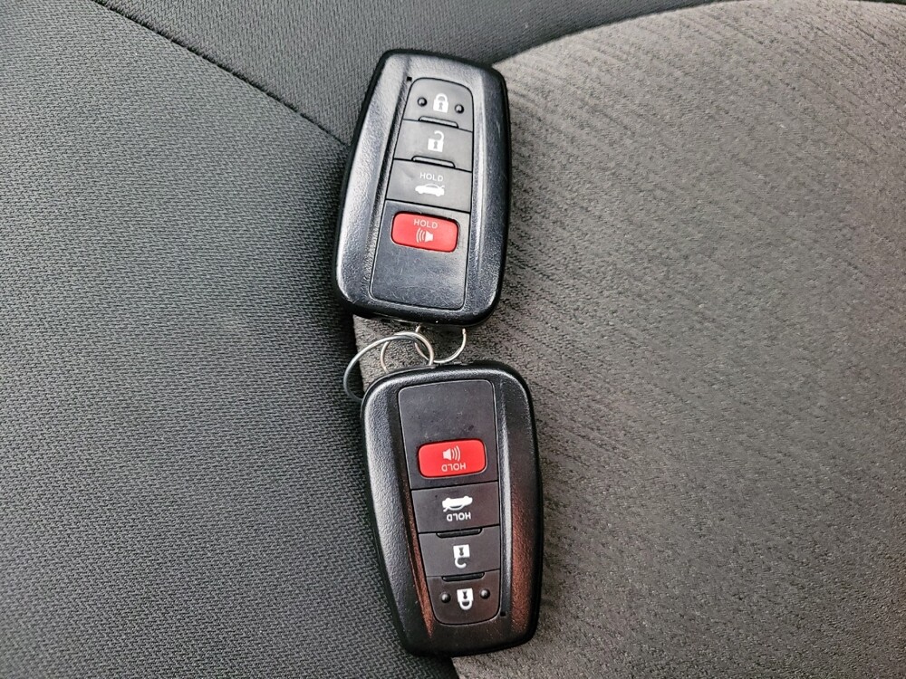 2022 Toyota Camry in Taylor, MI 48180 - 18136309 32