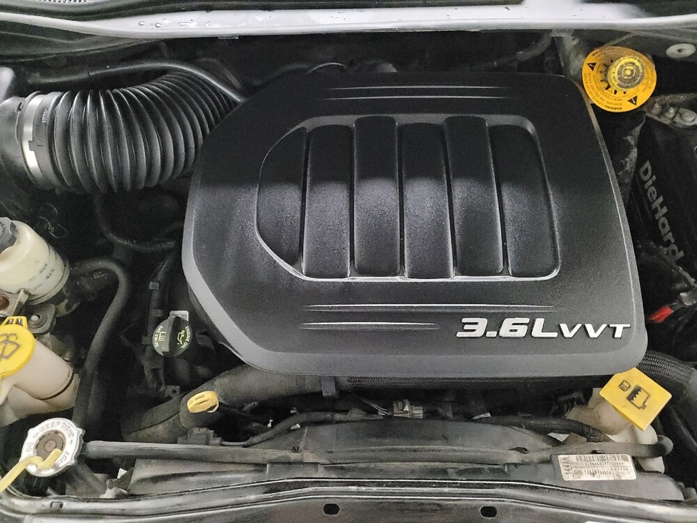 2016 Chrysler Town & Country in Grand Rapids, MI 49508 - 18136311 30