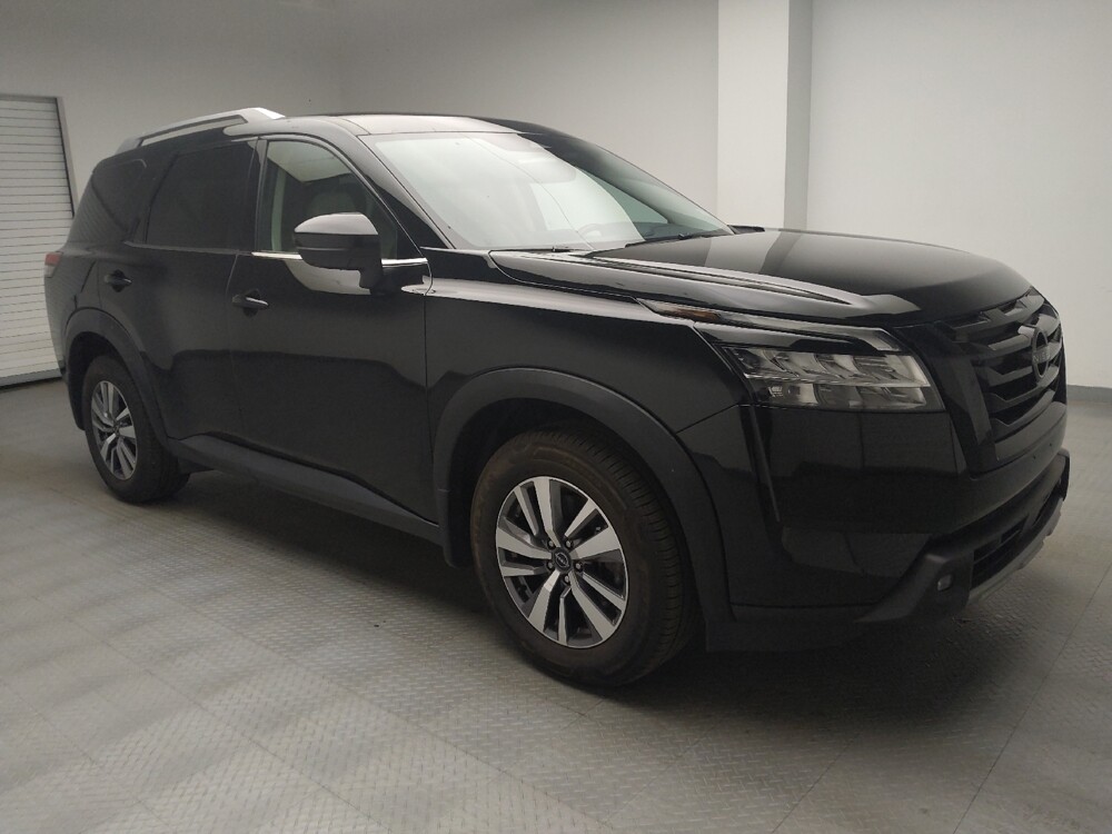 2022 Nissan Pathfinder in Grand Rapids, MI 49508 - 18136312 11