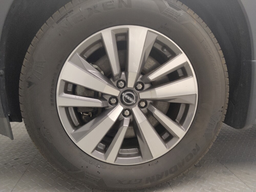 2022 Nissan Pathfinder in Grand Rapids, MI 49508 - 18136312 31