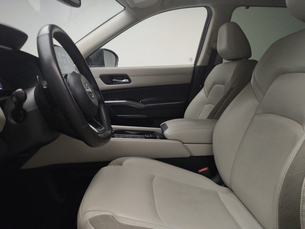 2022 Nissan Pathfinder in Grand Rapids, MI 49508 - 18136312 17