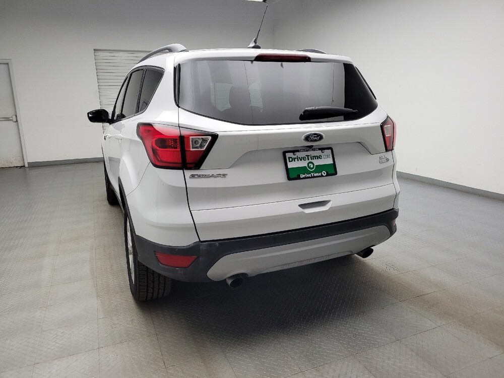 2019 Ford Escape in Taylor, MI 48180 - 18136313 6