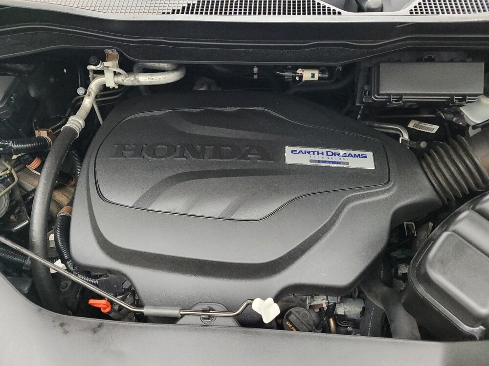 2018 Honda Pilot in Grand Rapids, MI 49508 - 18136314 30