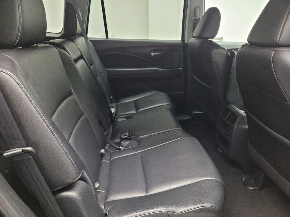 2018 Honda Pilot in Grand Rapids, MI 49508 - 18136314 19