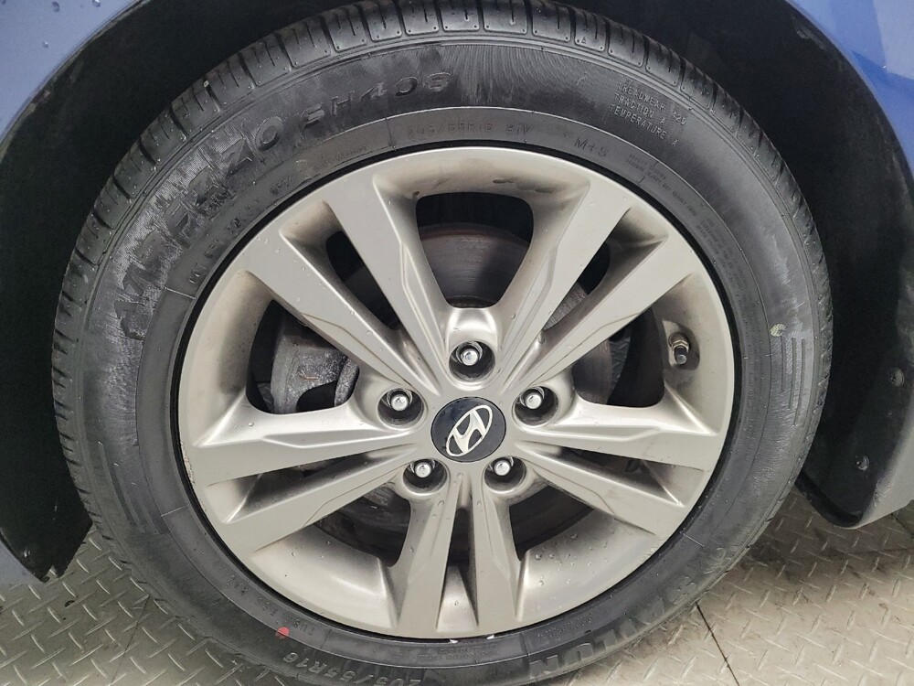 2018 Hyundai Elantra in Taylor, MI 48180 - 18136315 31