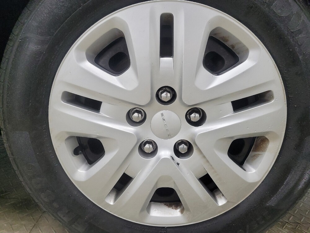 2018 Dodge Grand Caravan in Indianapolis, IN 46219 - 18136316 31