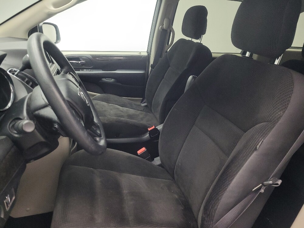 2018 Dodge Grand Caravan in Indianapolis, IN 46219 - 18136316 17