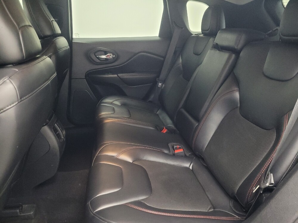 2020 Jeep Cherokee in Indianapolis, IN 46222 - 18136318 18