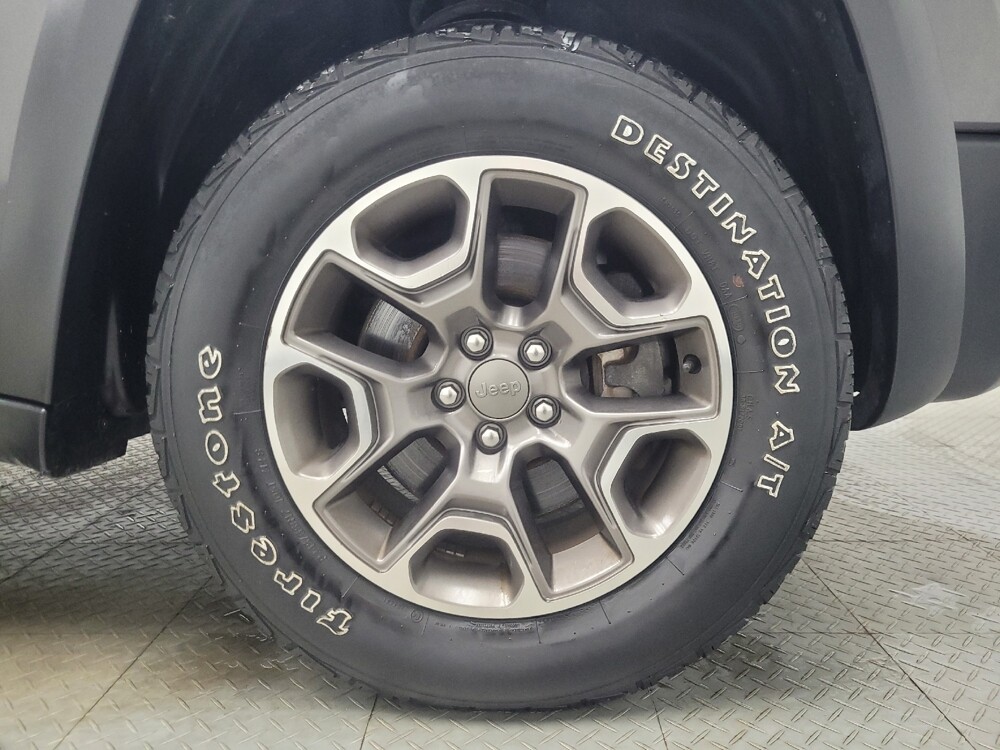 2020 Jeep Cherokee in Indianapolis, IN 46222 - 18136318 31