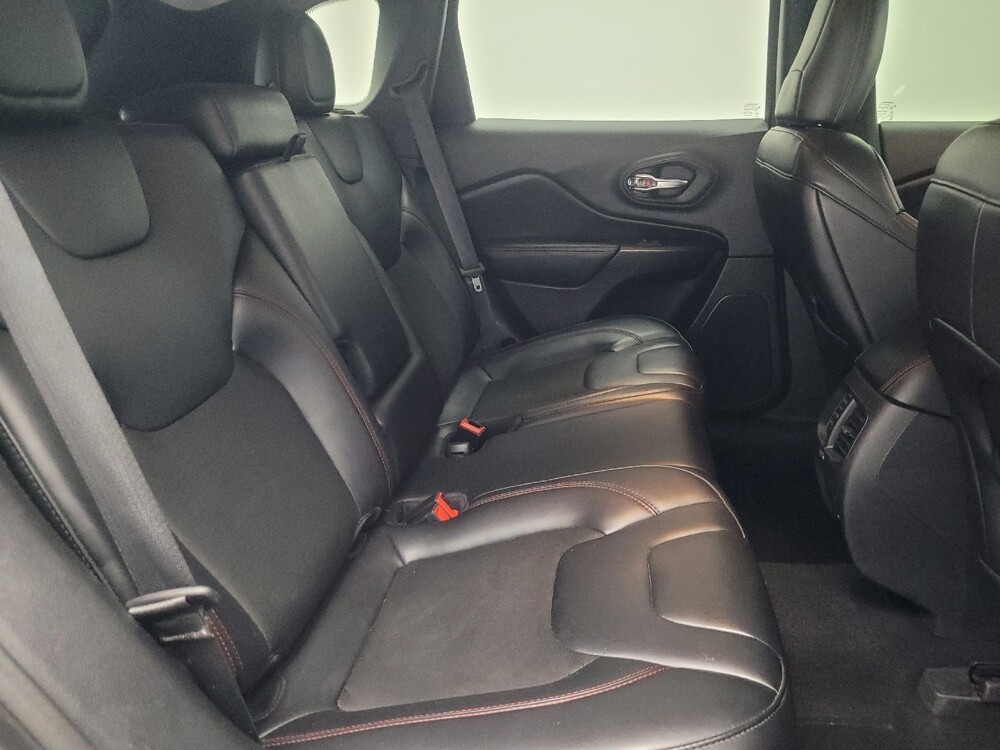 2020 Jeep Cherokee in Indianapolis, IN 46222 - 18136318 19