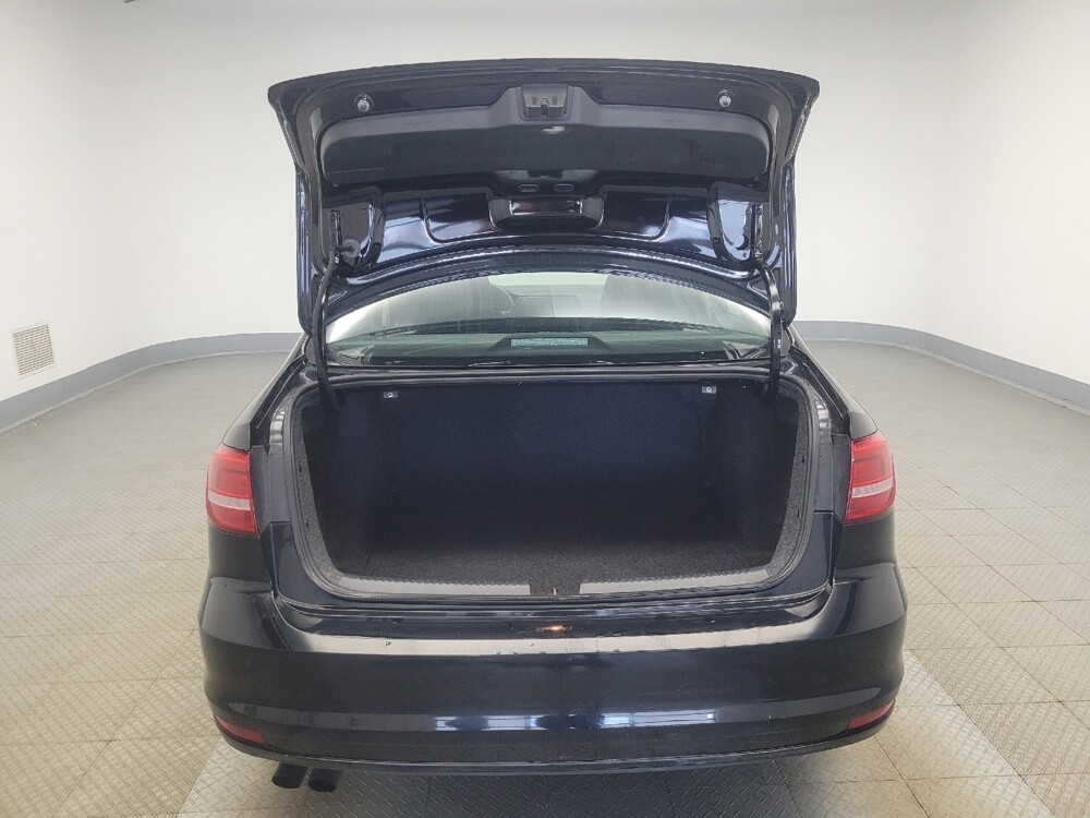 2015 Volkswagen Jetta in Ft Wayne, IN 46805 - 18136319 29