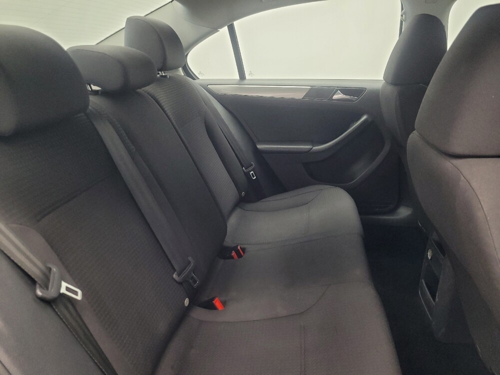 2015 Volkswagen Jetta in Ft Wayne, IN 46805 - 18136319 19