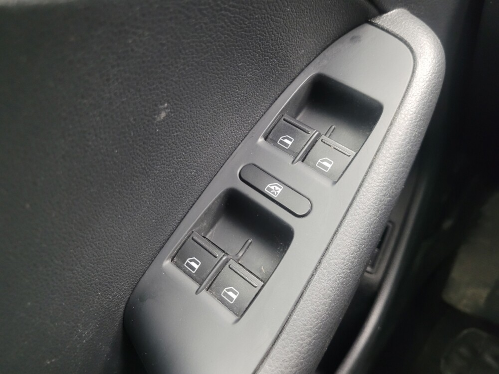 2015 Volkswagen Jetta in Ft Wayne, IN 46805 - 18136319 27
