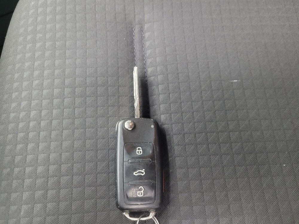 2015 Volkswagen Jetta in Ft Wayne, IN 46805 - 18136319 32