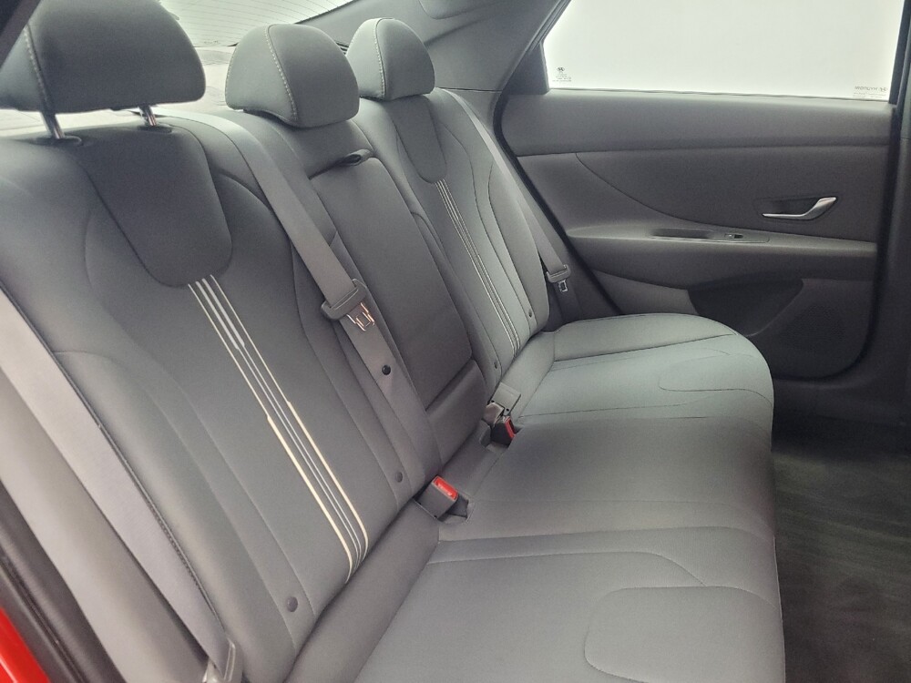 2021 Hyundai Elantra in Highland, IN 46322 - 18136322 19