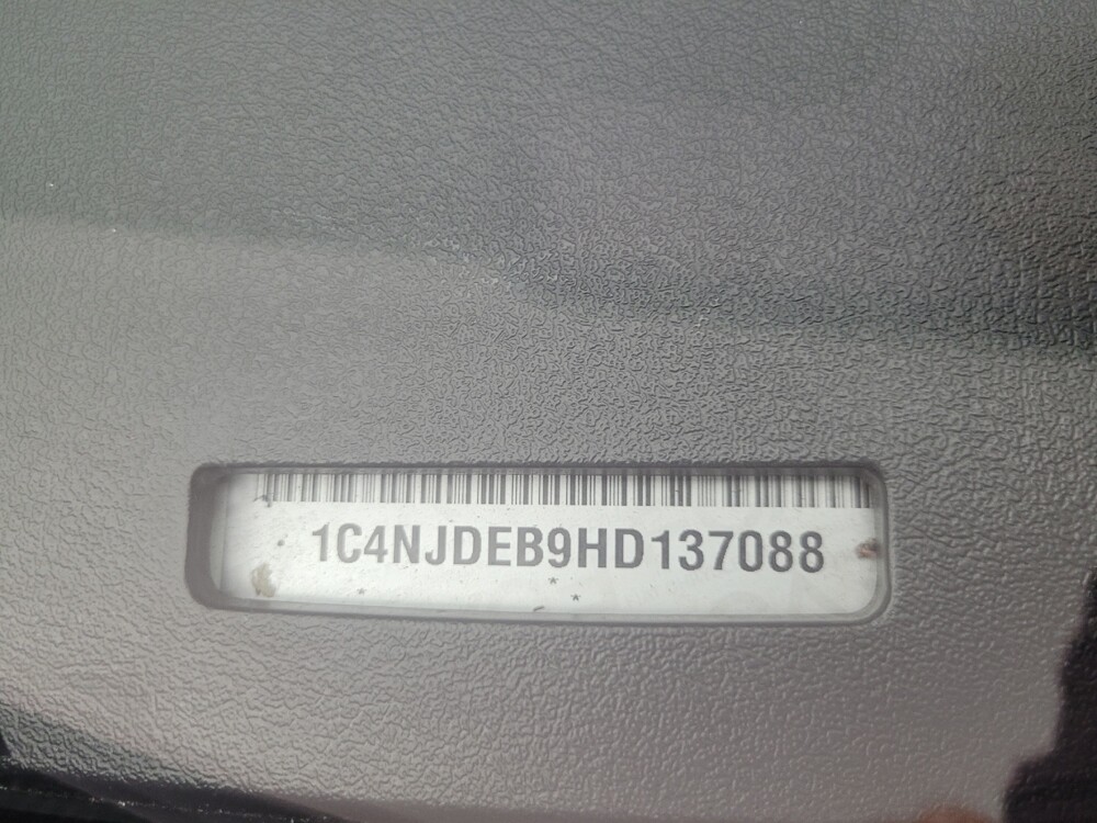 2017 Jeep Compass in Highland, IN 46322 - 18136323 33