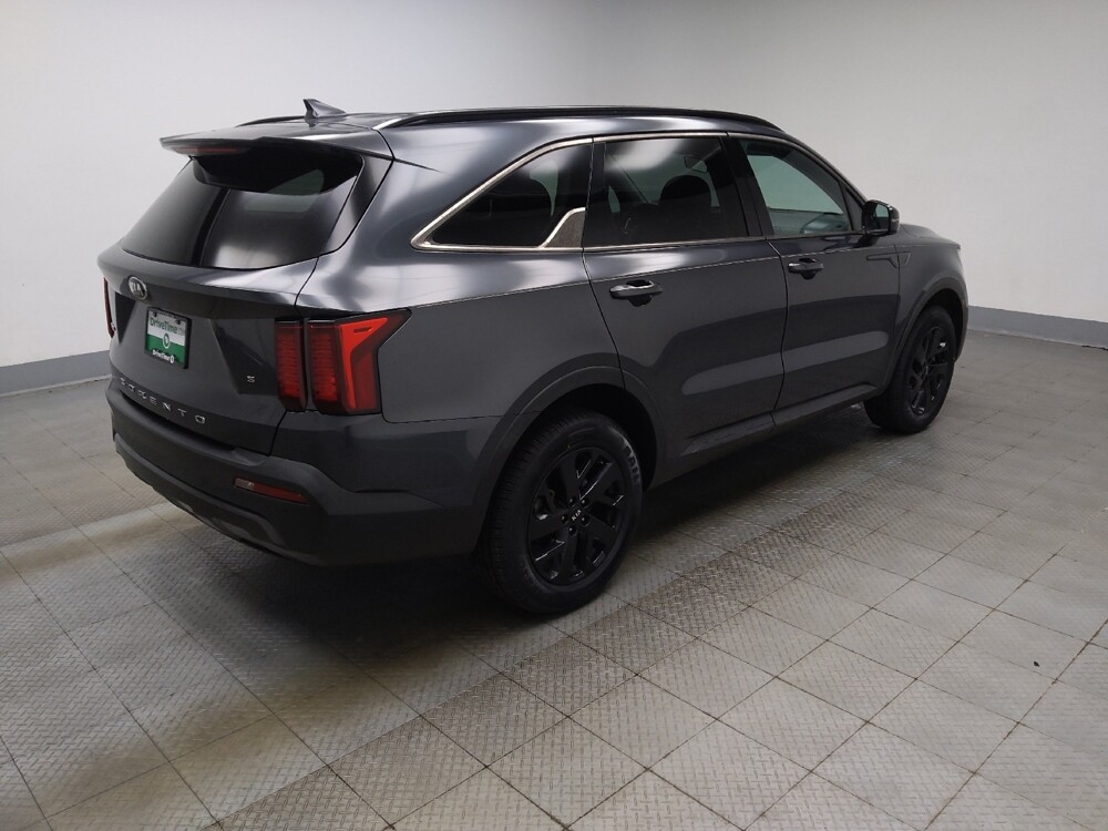 2021 Kia Sorento in Indianapolis, IN 46222 - 18136326 10