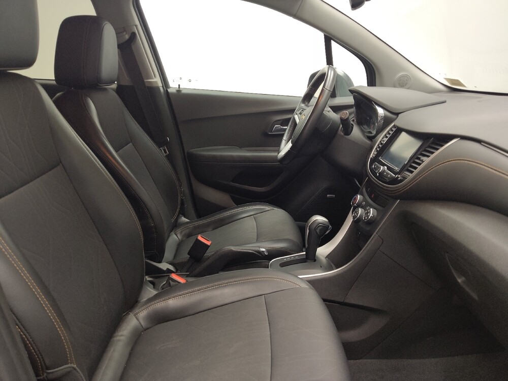 2017 Chevrolet Trax in Indianapolis, IN 46222 - 18136327 21