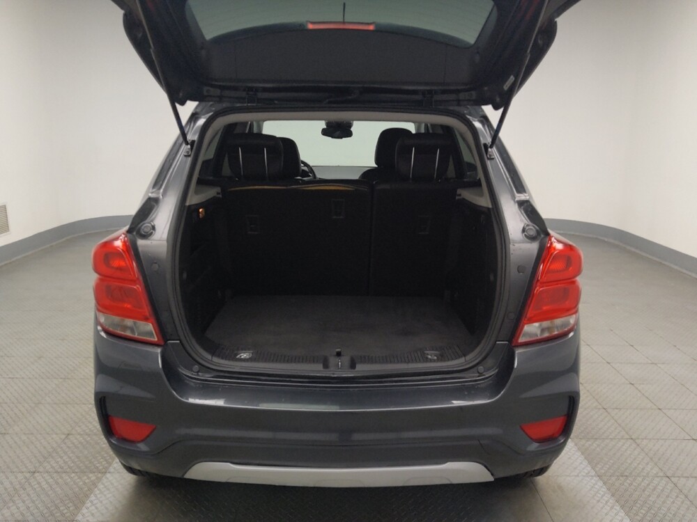 2017 Chevrolet Trax in Indianapolis, IN 46222 - 18136327 29