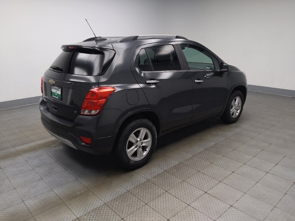 2017 Chevrolet Trax in Indianapolis, IN 46222 - 18136327 10