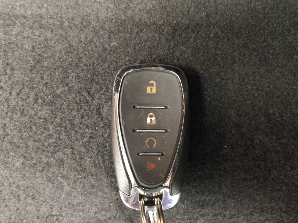 2017 Chevrolet Trax in Indianapolis, IN 46222 - 18136327 32