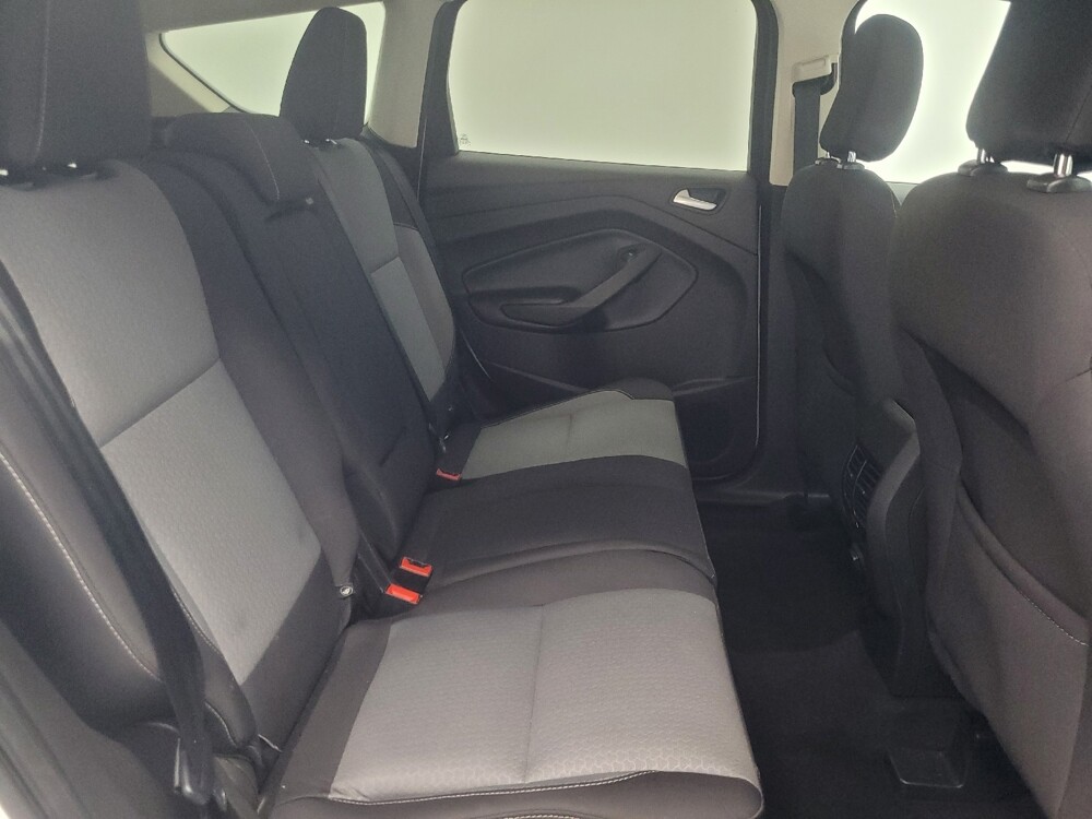 2018 Ford Escape in Mishawaka, IN 46545 - 18136333 19