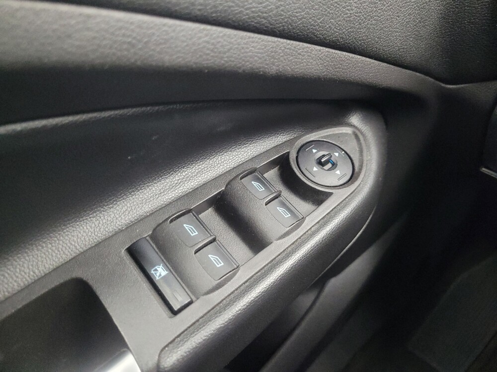 2018 Ford Escape in Mishawaka, IN 46545 - 18136333 27