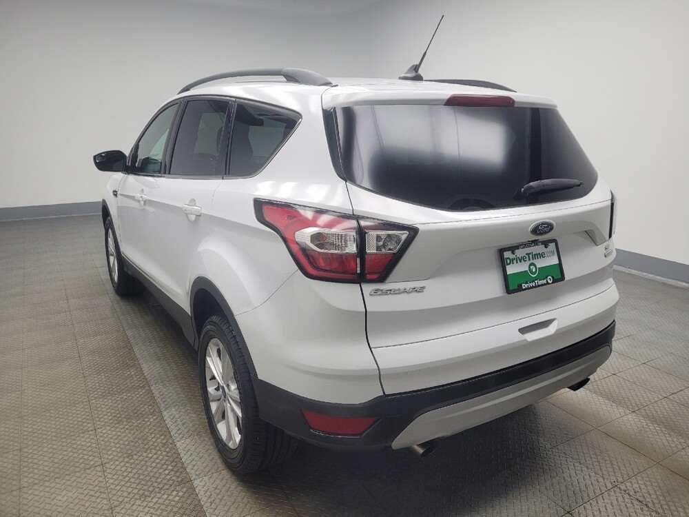 2018 Ford Escape in Mishawaka, IN 46545 - 18136333 5