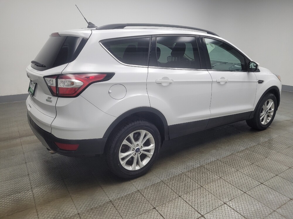 2018 Ford Escape in Mishawaka, IN 46545 - 18136333 10