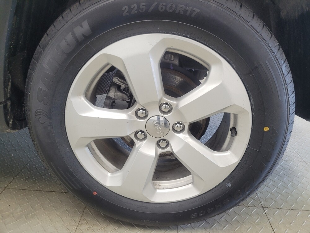 2021 Jeep Compass in Mishawaka, IN 46545 - 18136334 31