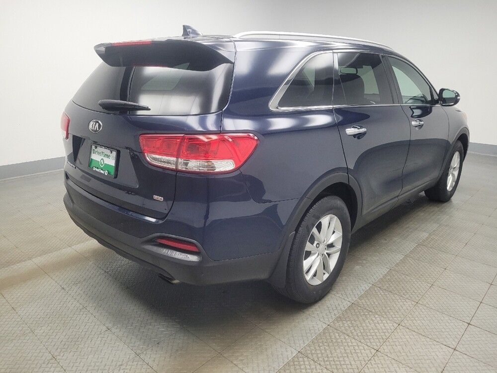 2017 Kia Sorento in Highland, IN 46322 - 18136336 9