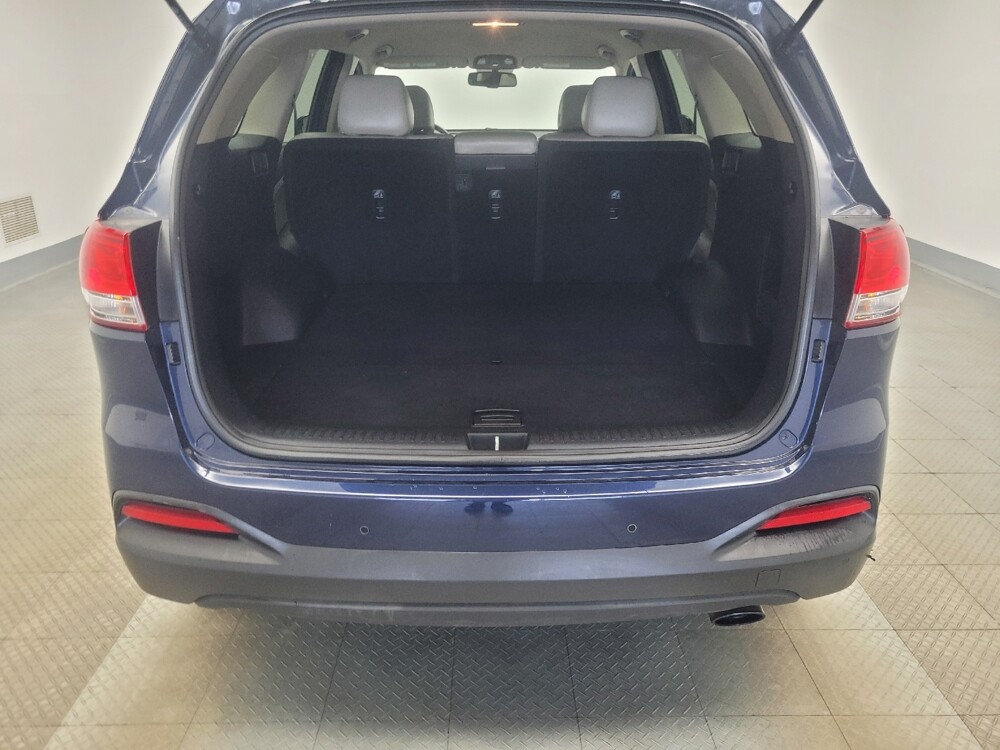 2017 Kia Sorento in Highland, IN 46322 - 18136336 29