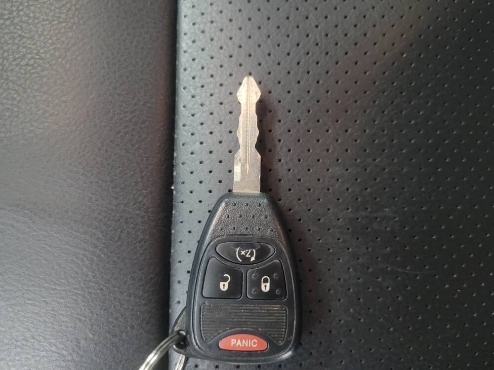 2017 Jeep Compass in Indianapolis, IN 46219 - 18136337 32