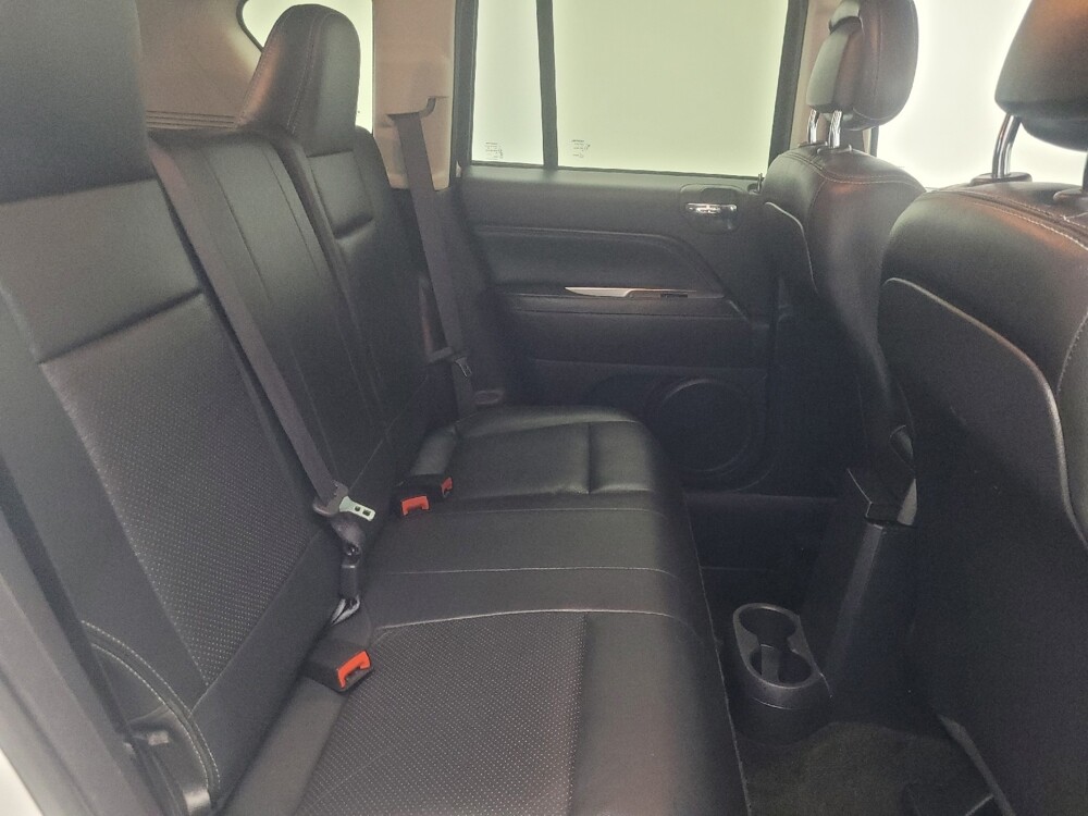 2017 Jeep Compass in Indianapolis, IN 46219 - 18136337 19