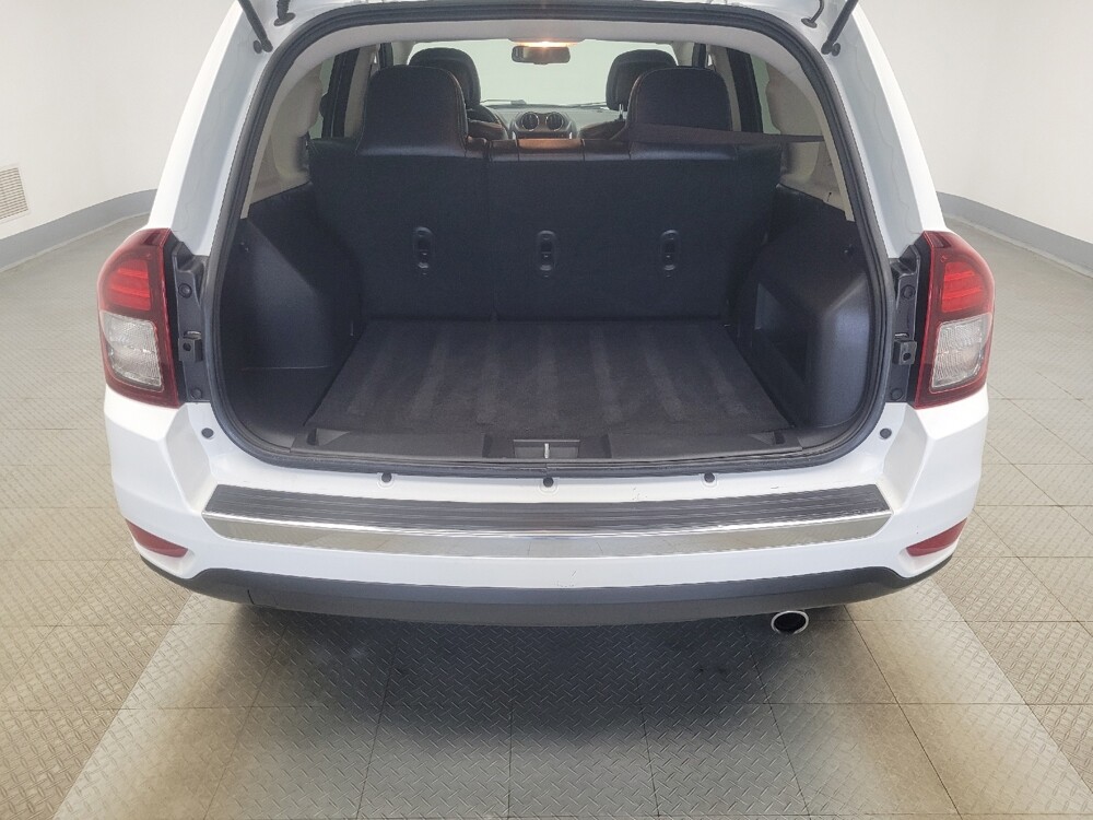 2017 Jeep Compass in Indianapolis, IN 46219 - 18136337 29