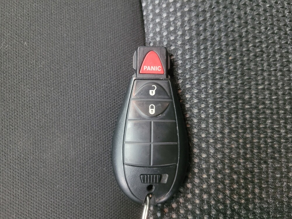 2020 Jeep Cherokee in Indianapolis, IN 46219 - 18136338 32