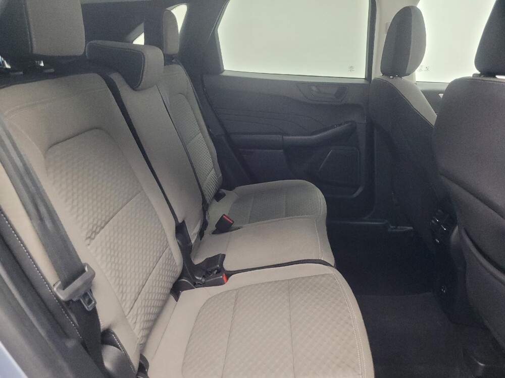 2022 Ford Escape in Indianapolis, IN 46219 - 18136340 19