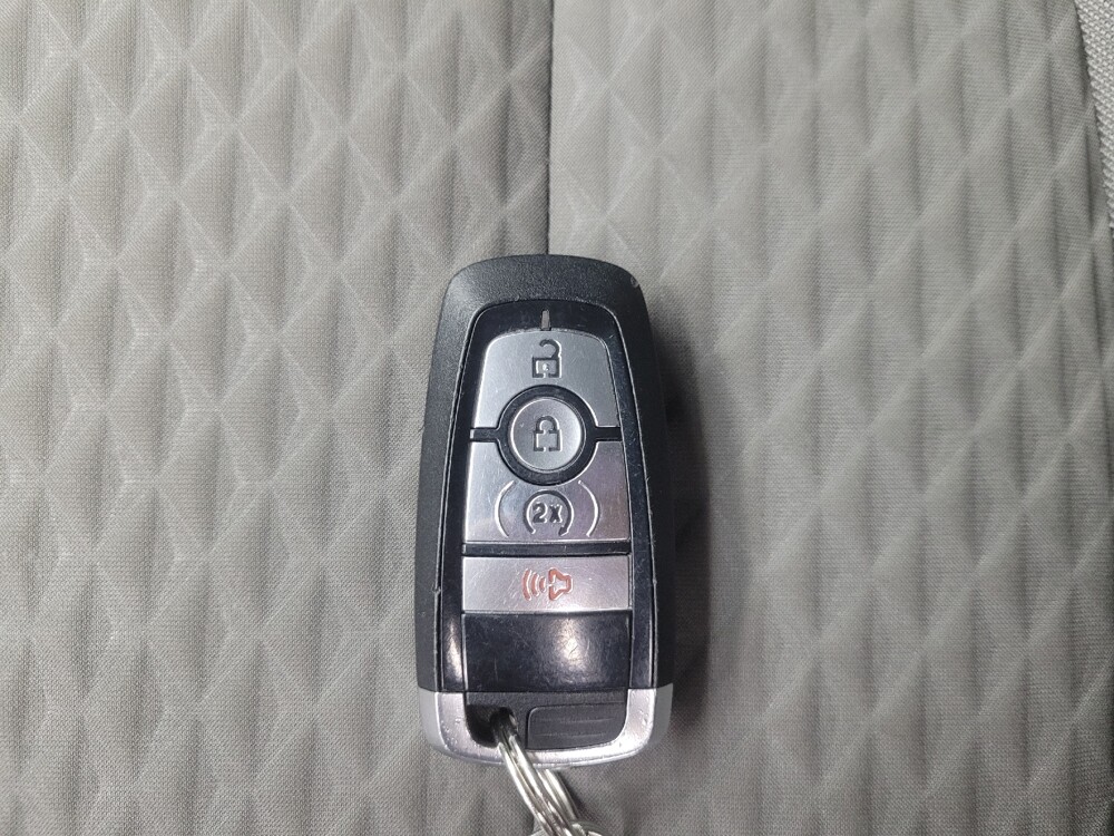 2022 Ford Escape in Indianapolis, IN 46219 - 18136340 32